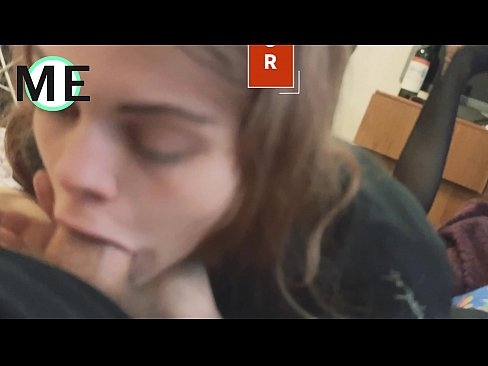 ❤️ Grlo kurac, raztrgane hlačne nogavice in raztrgane pete lepo spoznati Super seks na sl.trysex.ru ❤